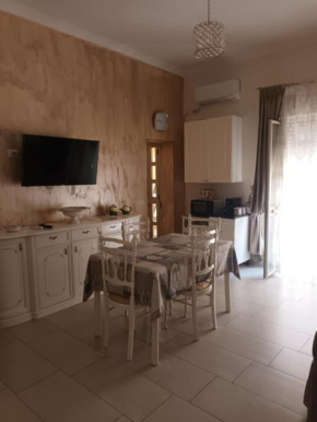 Sara home Gela